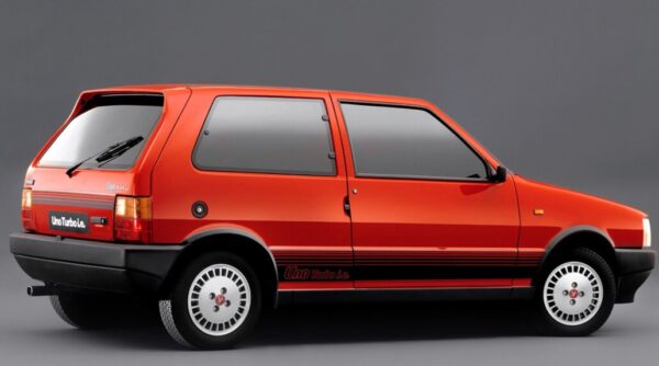 2593 Fiat Uno Turbo ie