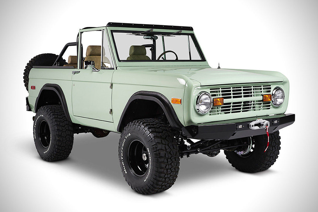 2735 Ford Bronco