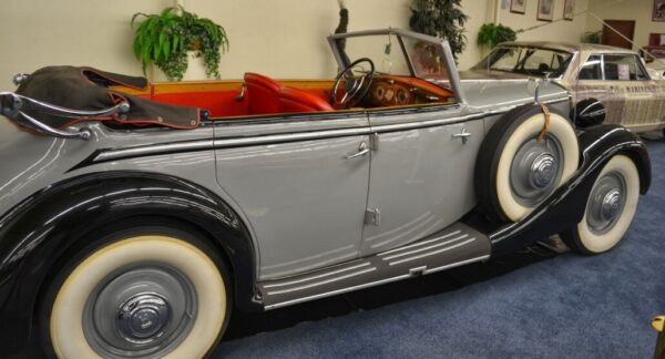 3218 Horch 930 V