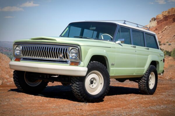 3496 Jeep Wagoneer