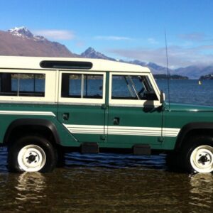 3834 Land Rover 110