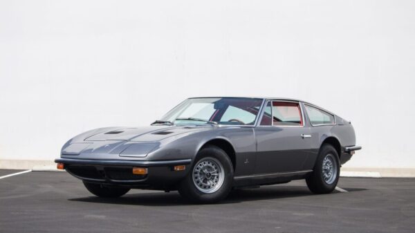 3988 Maserati Indy
