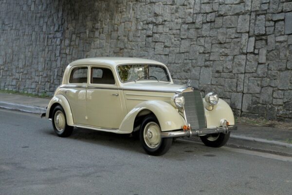 4199 Mercedes 170S
