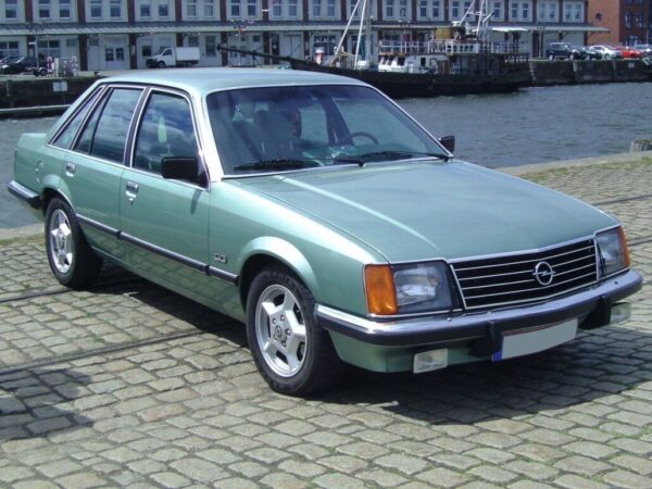 5262 Opel Senator