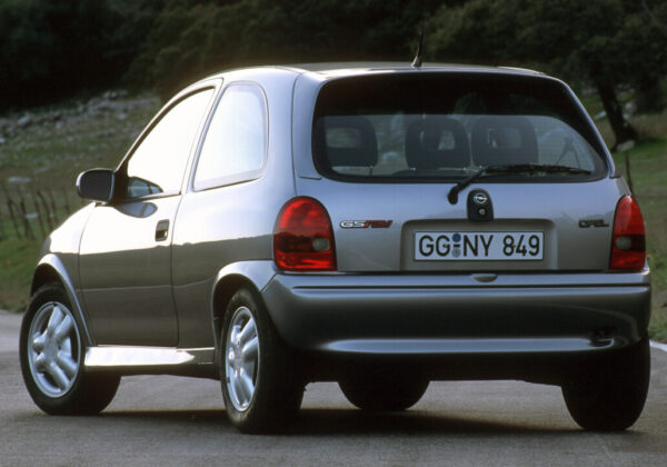 5325 opel corsa gsi