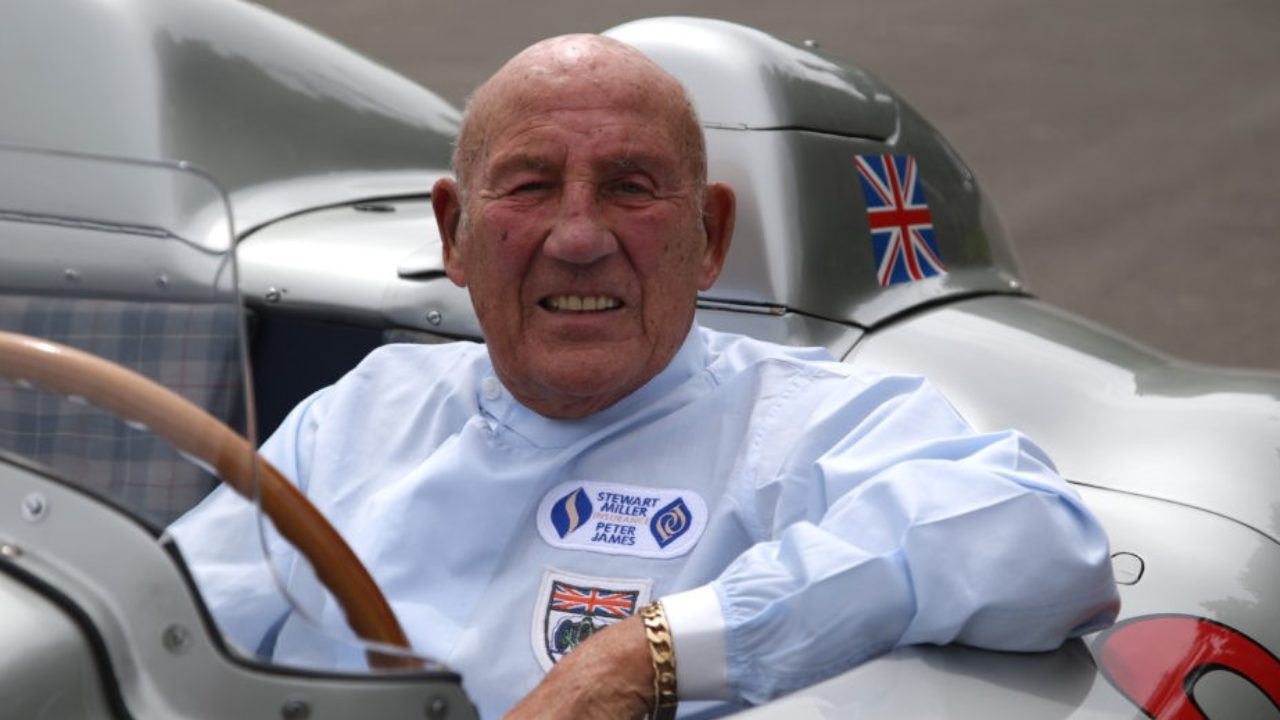 Addio a un pilastro dell’automobilismo sportivo: Sir Stirling Moss, scomparso a 90 anni