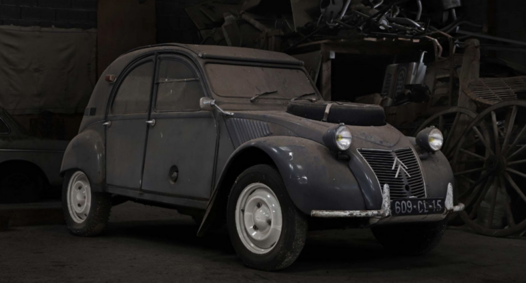Una Citroen 2CV 4×4 Sahara da urlo in asta da Aguttes